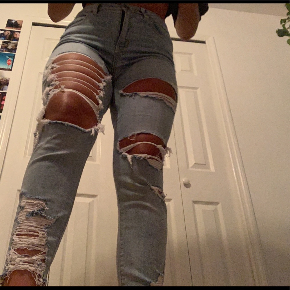 American eagle ripped high rise jeggings!